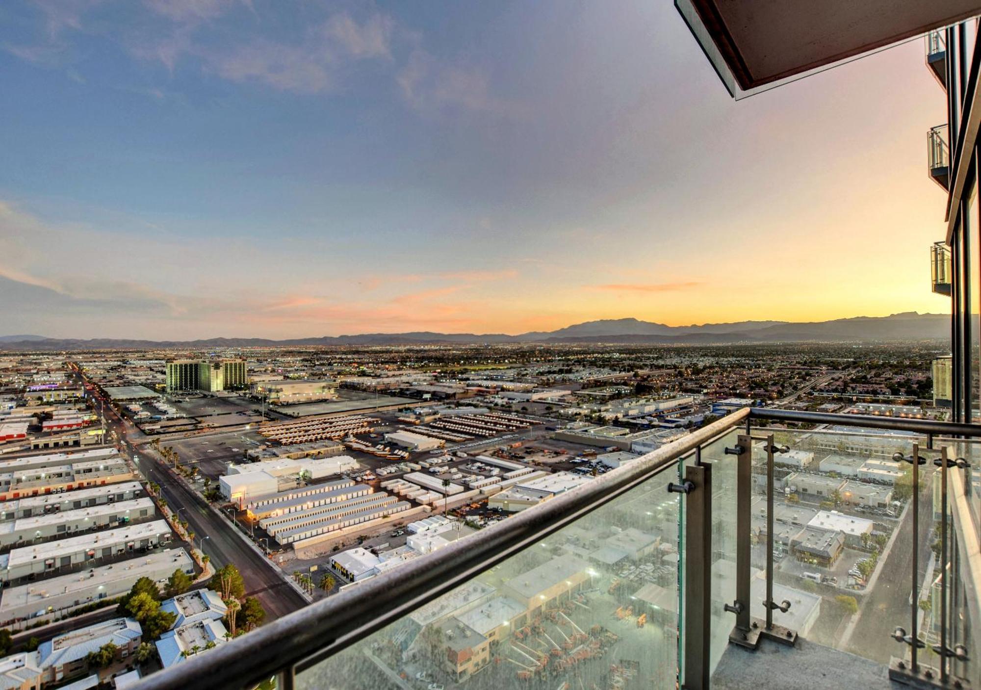 Stripviewsuites Two-Bedroom Con-Joined Exclusive Condo Las Vegas Rum bild